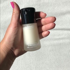 MAC Mineralize Time Check Lotion